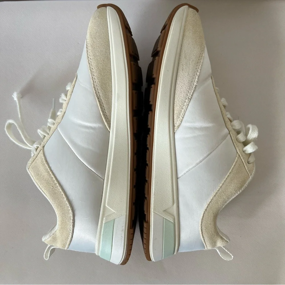 Vionic Breilyn Marshmallow Sneakers